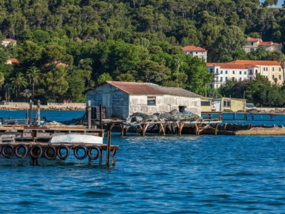 Fishermen-huts-Seyne-Var