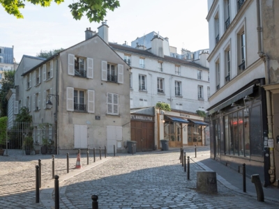 Street-Montmartre-Paris